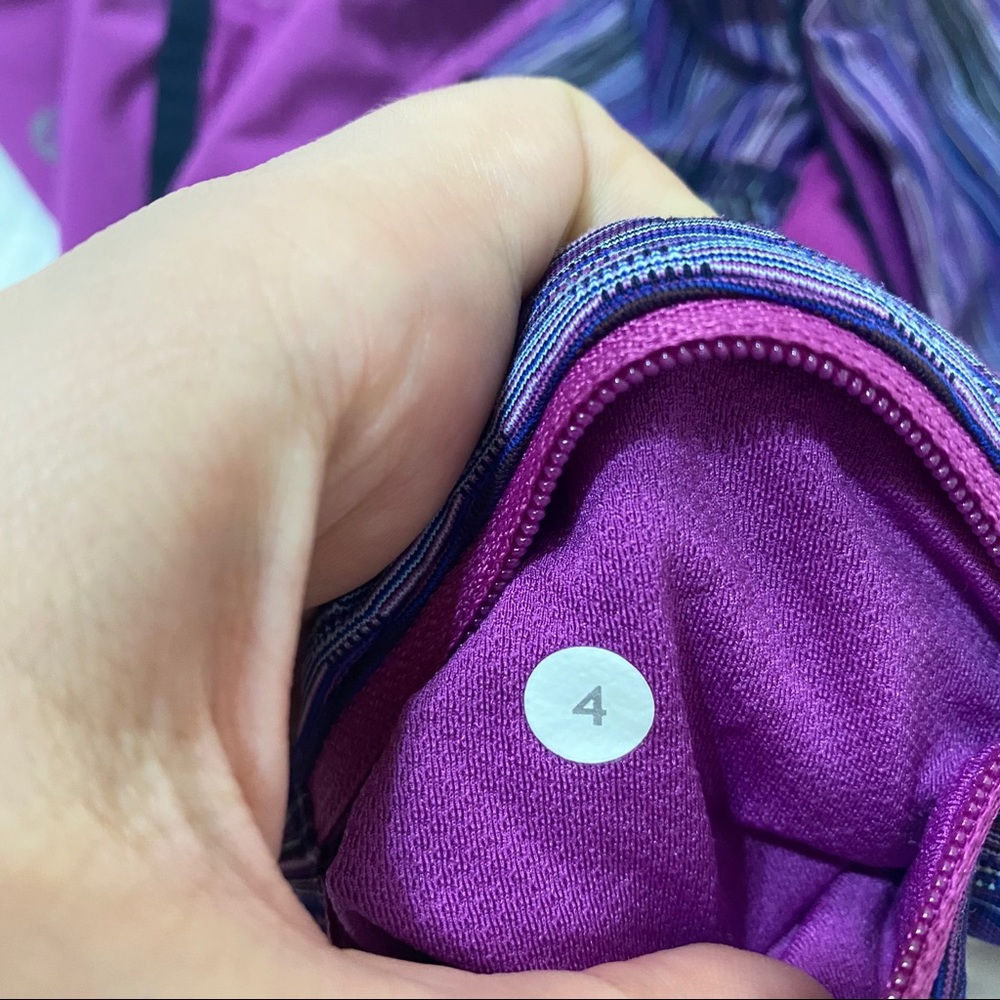 Lululemon Speed up Short 2.5" Fuschia - Picture 6 of 6